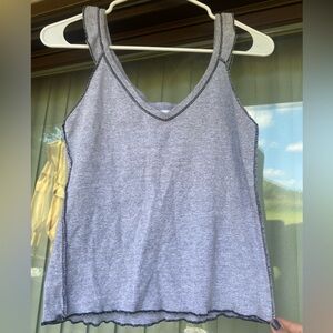 Grey cropped tank top